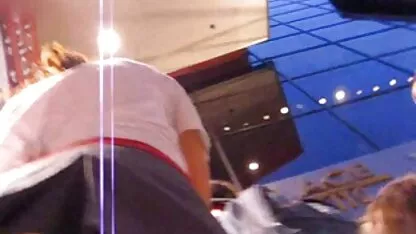 Die geile beste gratis pornoseite Schlampe Carmen Valentina steigt im Badezimmer aus