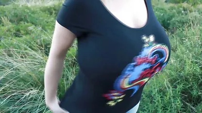 Junge Dame fickt ihren Arsch mit beste sexseiten Spielzeug und klafft