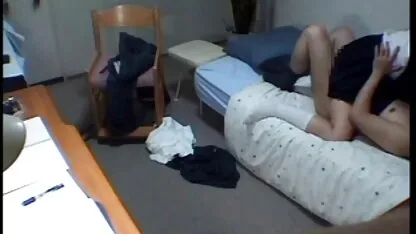 Sekretariat befriedigt 40 besten porno seiten sich bei der Arbeit